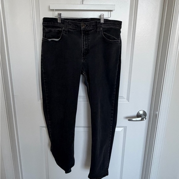 Men's BeanFlex® Jeans, Standard Athletic Fit, Straight Leg 36x30 - Picture 2 of 5